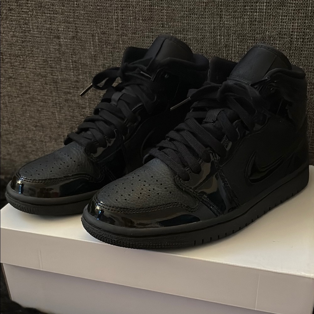 Women’s Black High-Top Air Jordan